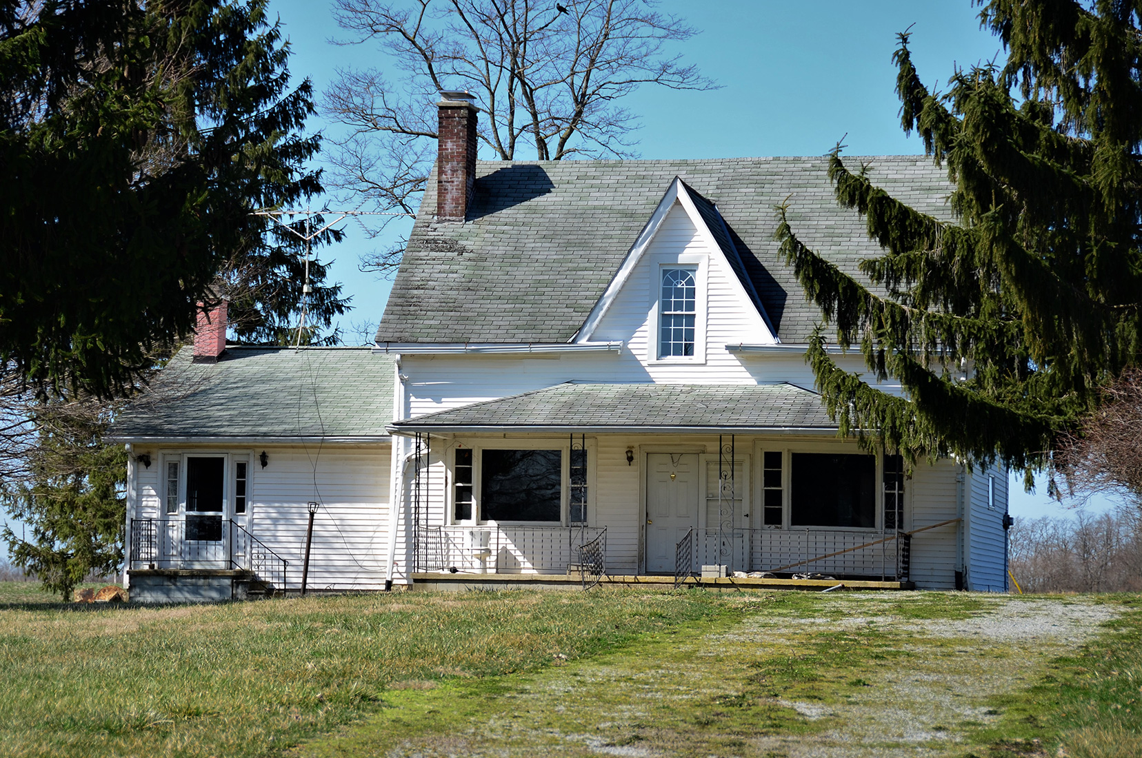 HOUSE-DAWN-CARPENTER-roger-starnes-sr-0MA4WC4I2tw-unsplash